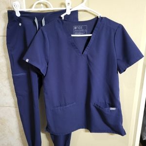 Figs scrub set NAVY ~ Small Casma top,  small petite zamora jogger pants